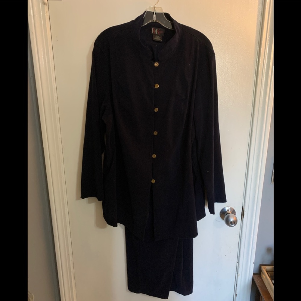 Women’s suit